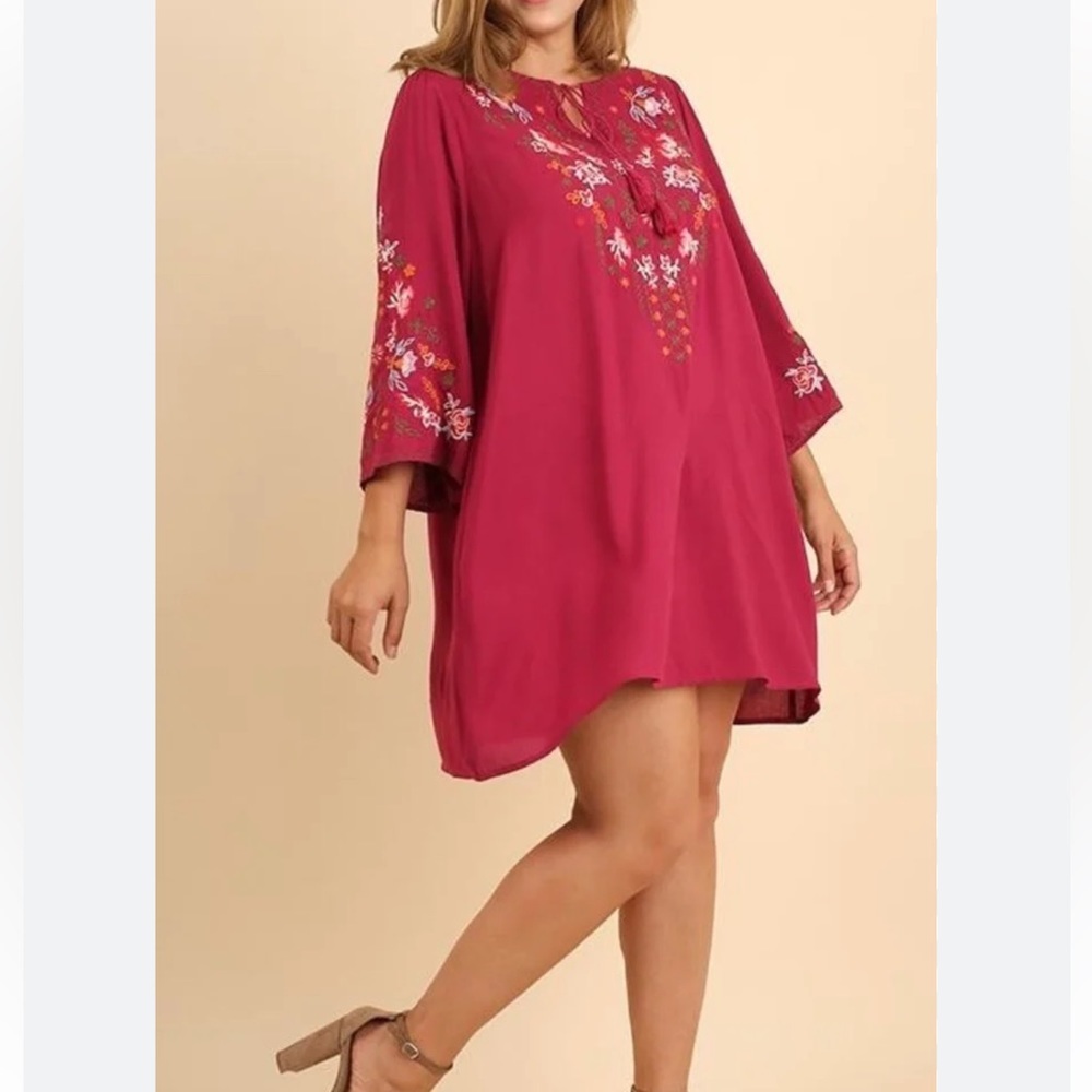 Umgee Floral Embroidered Dress Size 1XL
